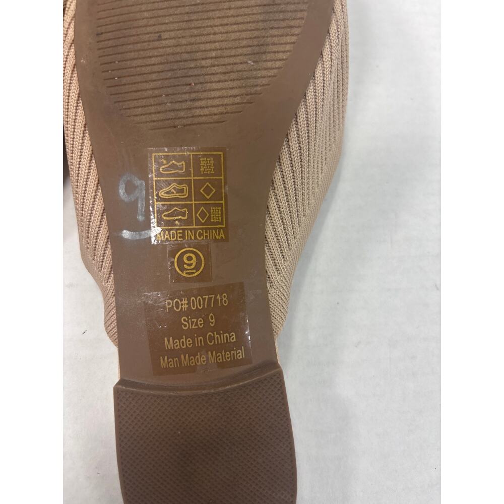 Journee Collection Cloth Upper Cushioned Comfort Slides, Size 9 - Picture 7 of 7